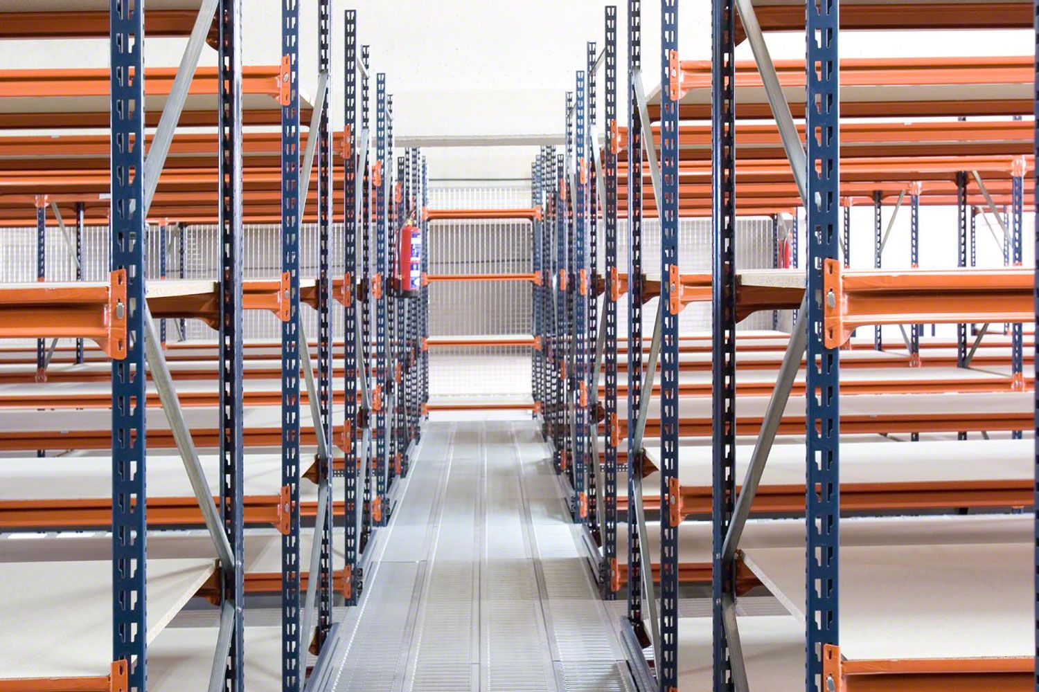 instalación estanterías cargas pesadas